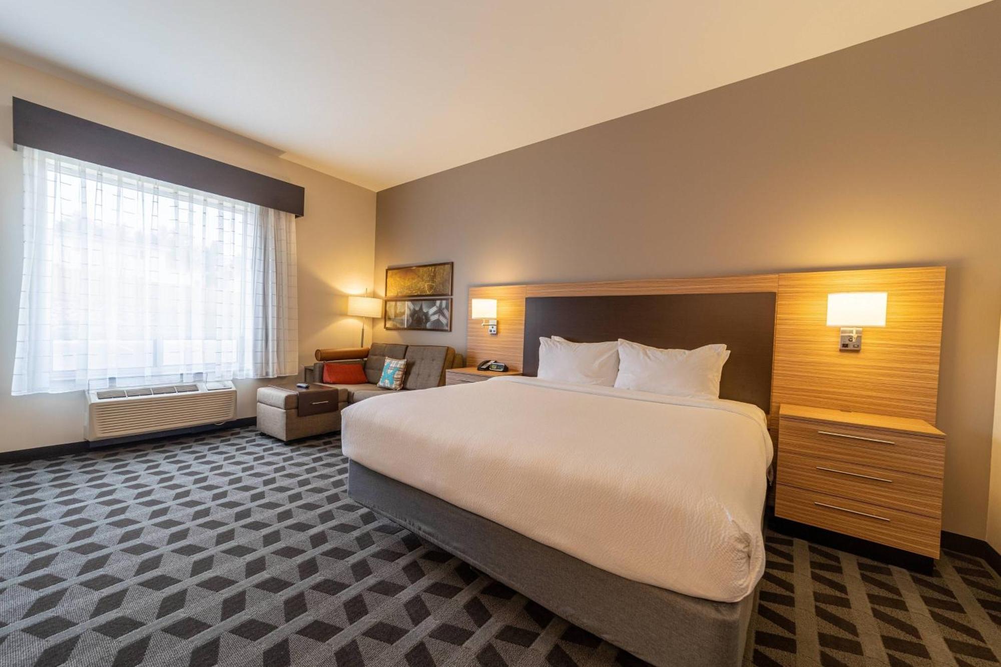 Towneplace Suites By Marriott Petawawa Esterno foto